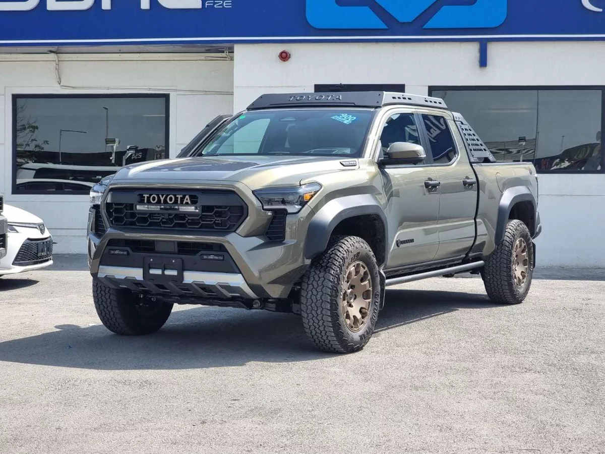 Toyota Tacoma TrailHunter Brand New * Export Price *