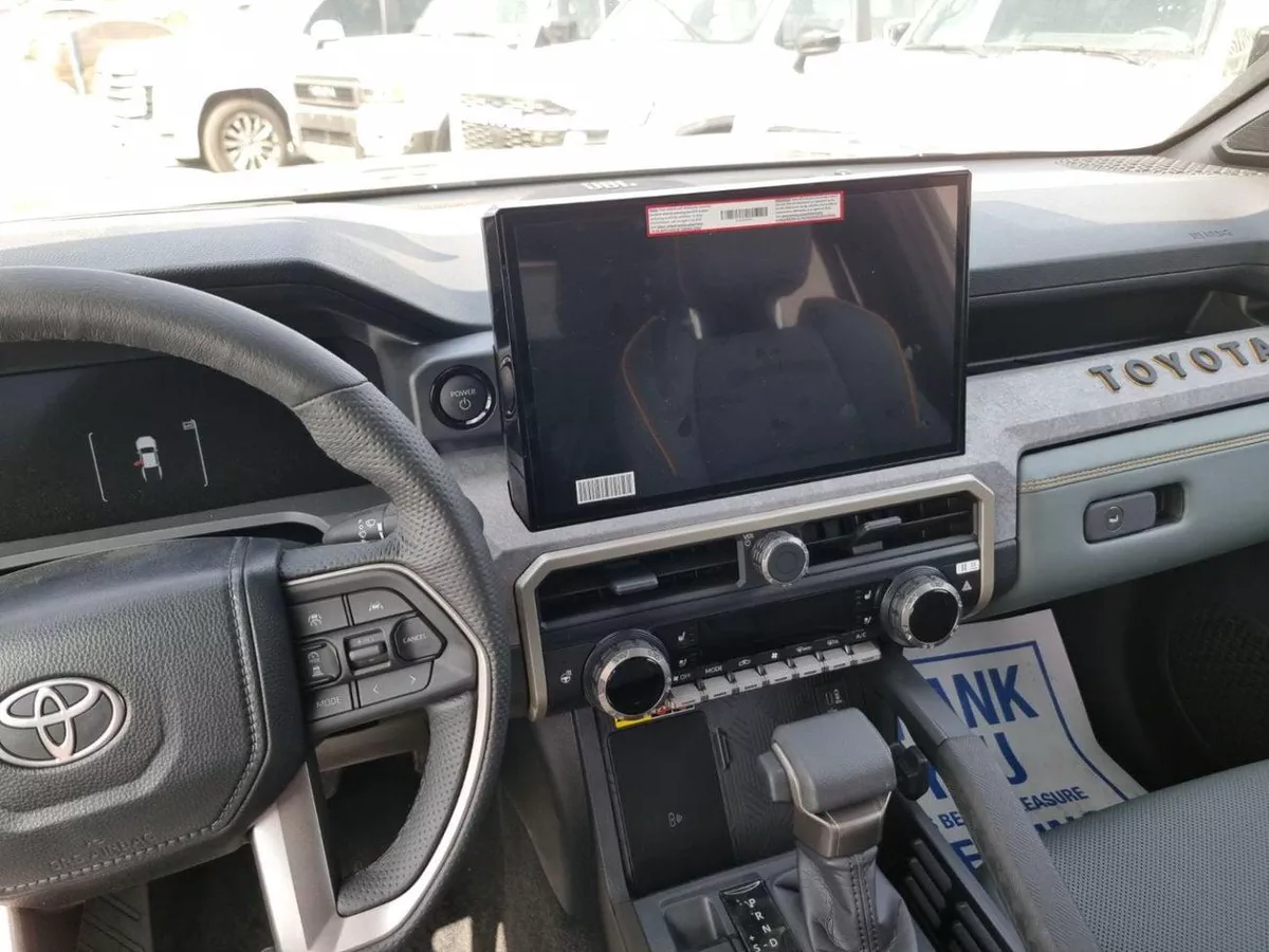 Toyota Tacoma TrailHunter Brand New * Export Price *-1-0