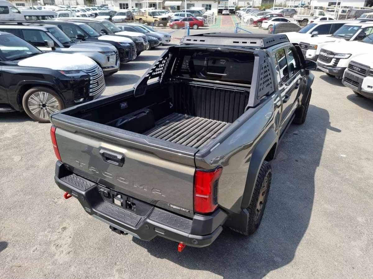 Toyota Tacoma TrailHunter Brand New * Export Price *-4-0