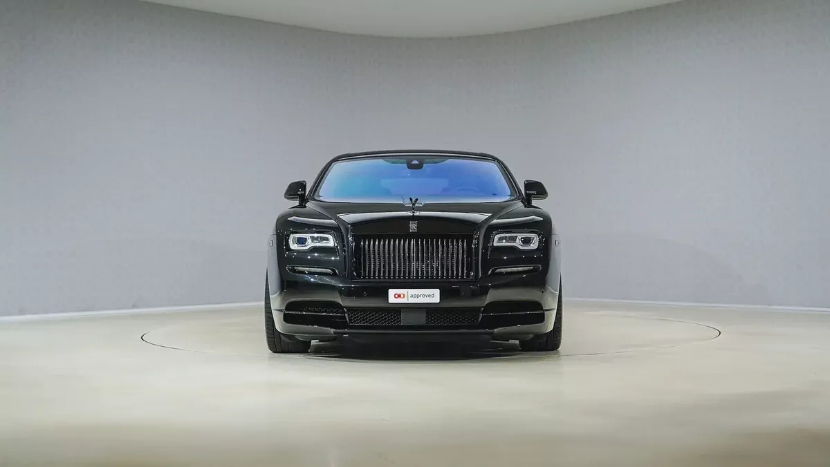 UAEs Very Best Example | Wraith Black Badge | Super Low KM | GCC | 4 Button-7-7