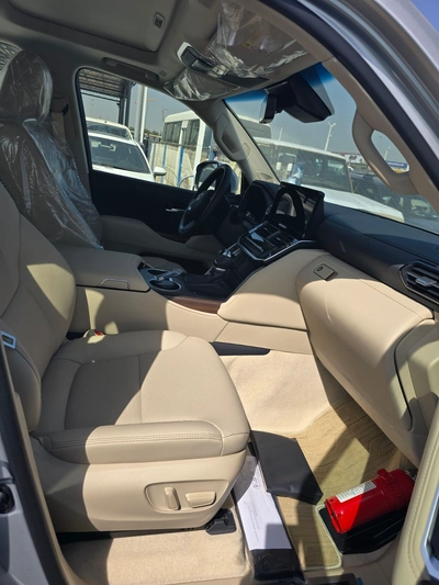 TOYOTA LC300 GXR 3.5L PETROL 2026 | SILVER EXTERIOR-6