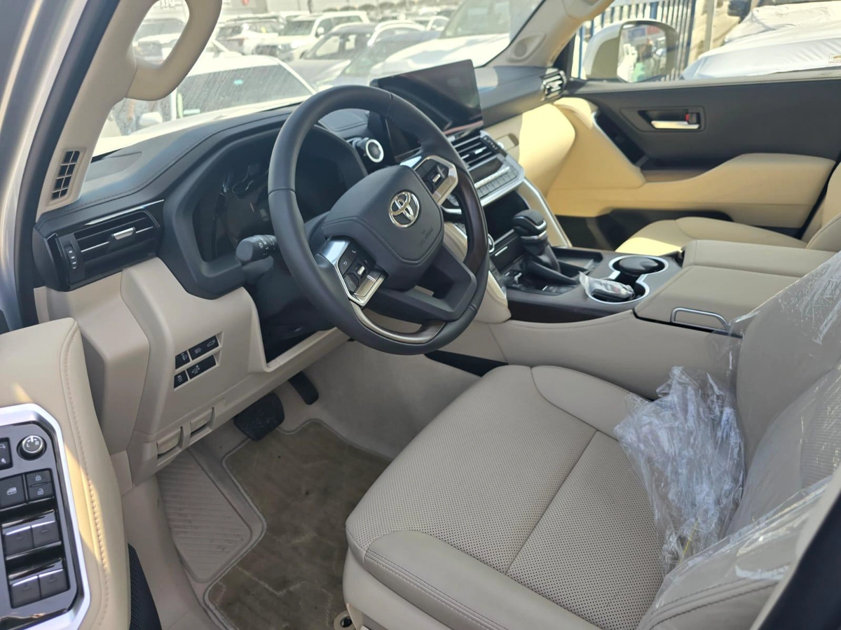 TOYOTA LC300 GXR 3.5L PETROL 2026 | SILVER EXTERIOR-8-8