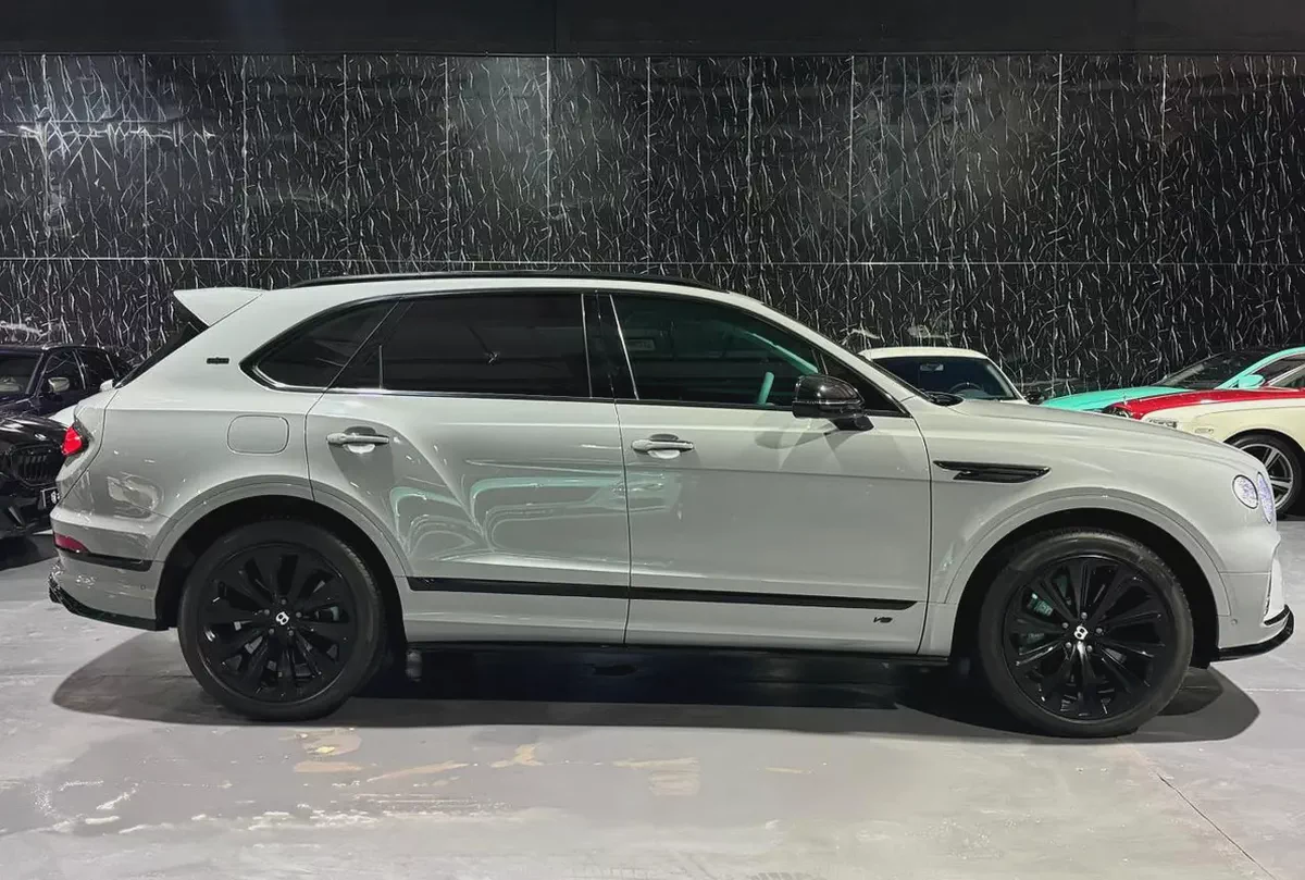 Bentley Bentayga V8 | First Edition | Rare Interior | GCC-5-5