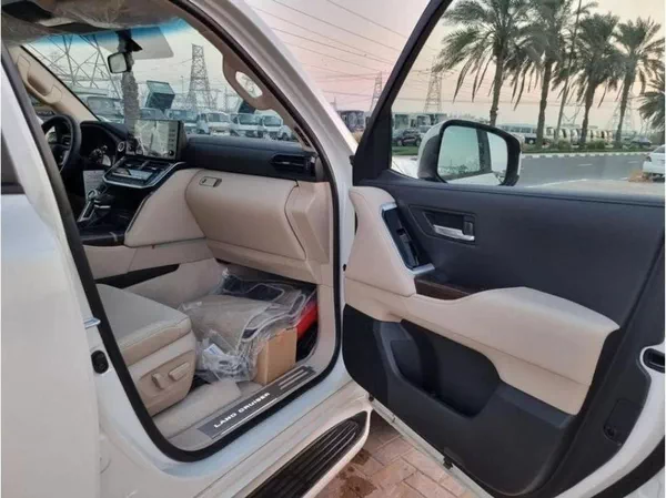 Toyota Land Cruiser GXR