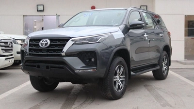 Toyota Fortuner VX2 FORTUNER  4.0L V6 PETROL-0
