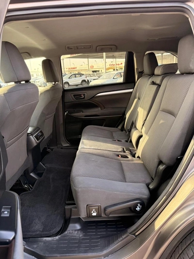 Toyota Highlander LE HEV LE 3.5 L 2020 model-7