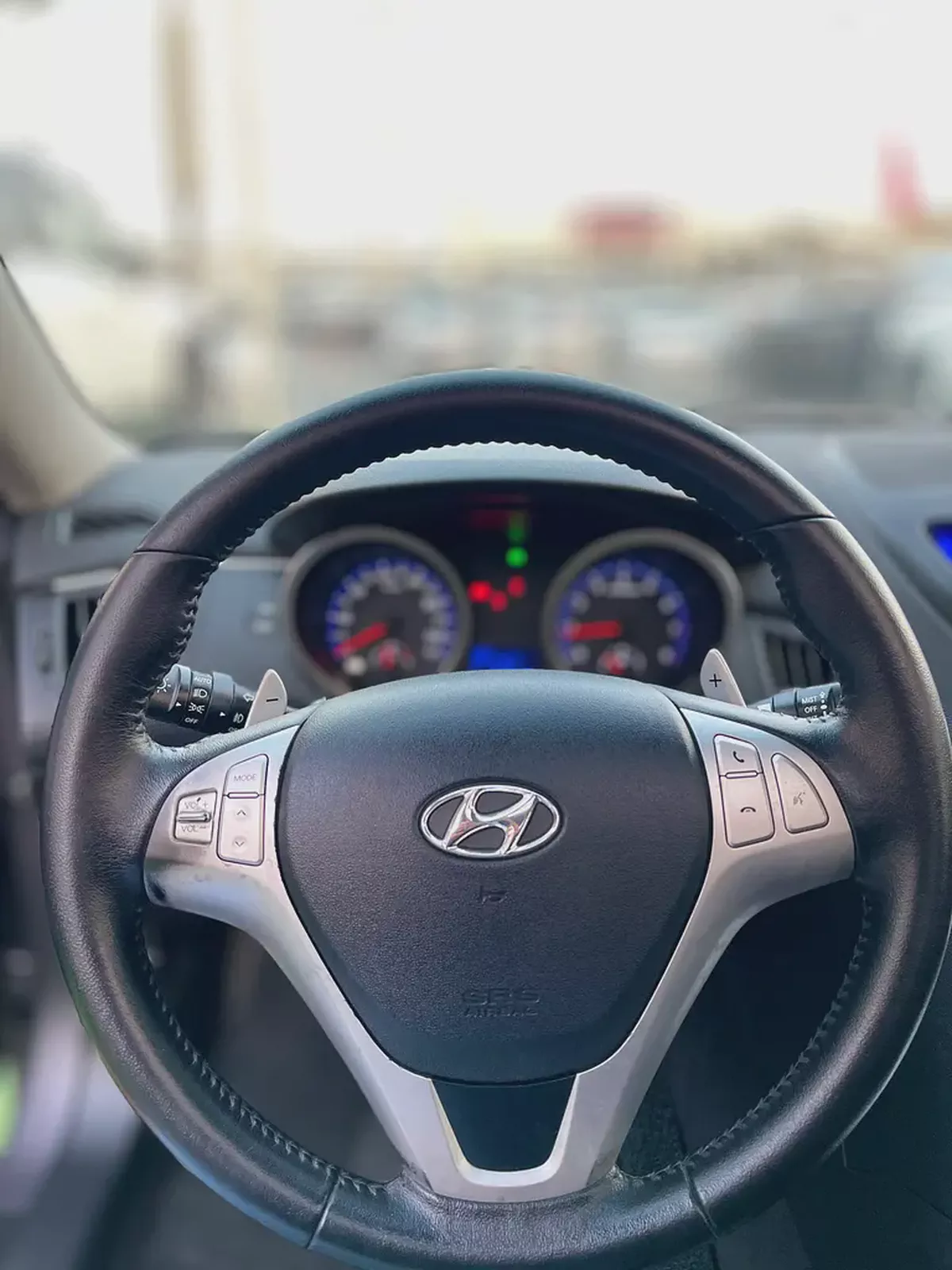 Hyundai Genesis 2010 GCC | Luxury Sedan | Low KM | Excellent Condition-6-6
