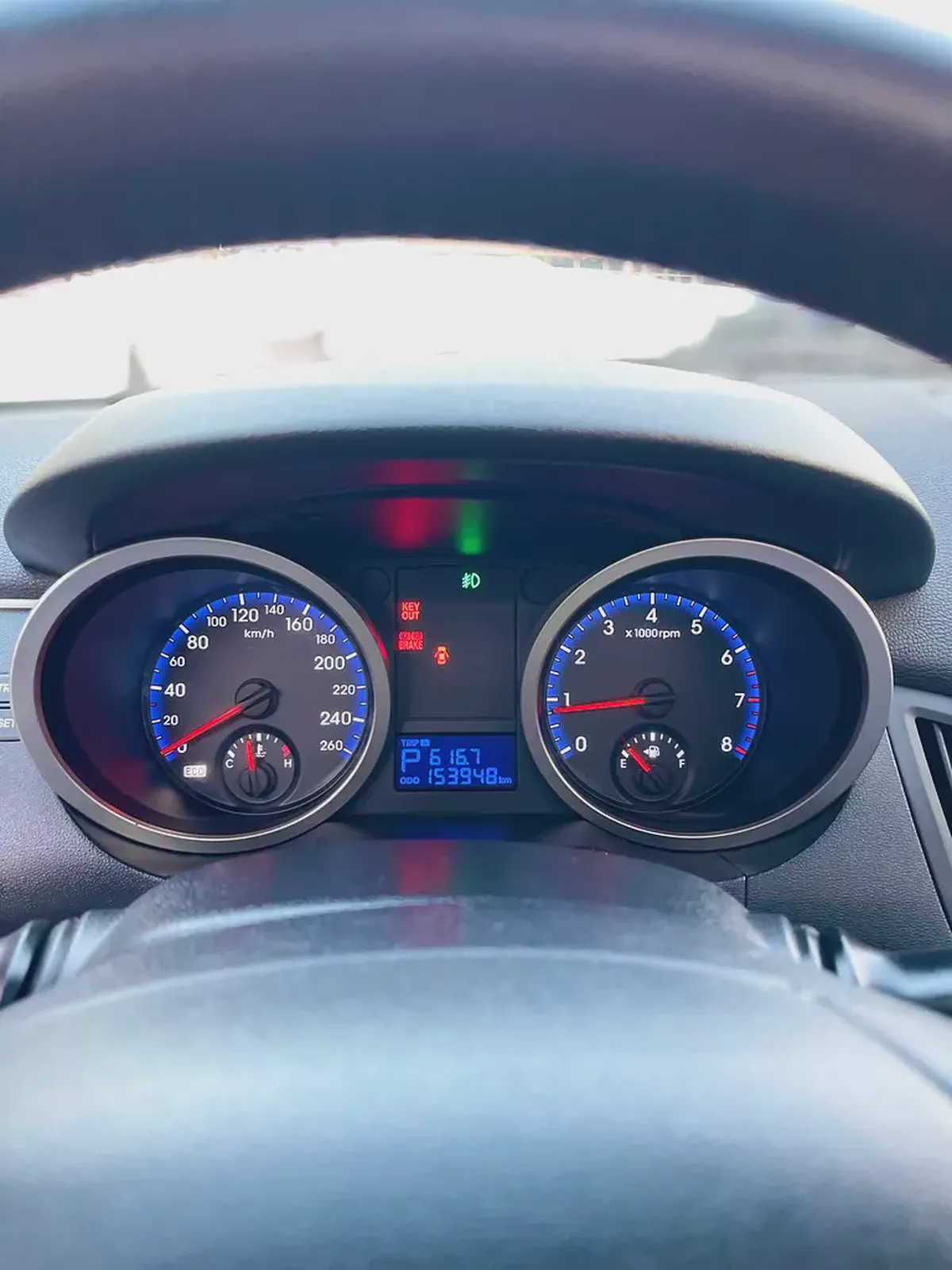 Hyundai Genesis 2010 GCC | Luxury Sedan | Low KM | Excellent Condition-8-8