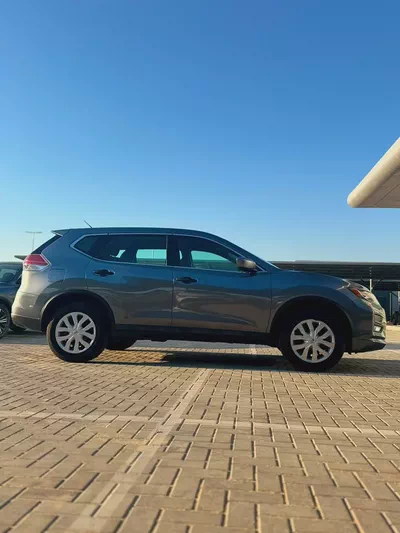 Nissan Rogue SL 2016 American Specs - Fully Loaded SUV-4