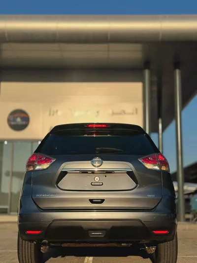 Nissan Rogue SL 2016 American Specs - Fully Loaded SUV-5