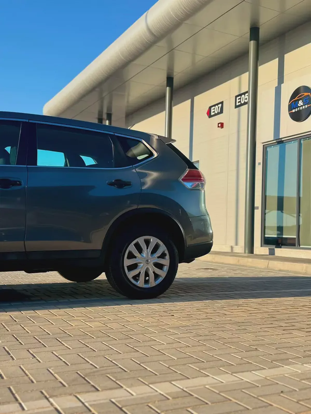Nissan Rogue SL 2016 American Specs - Fully Loaded SUV-10-10