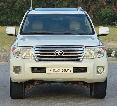Toyota Land Cruiser GXR V8 Model 2015 Full Options Very Clean Condition-2