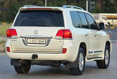 Toyota Land Cruiser GXR V8 Model 2015 Full Options Very Clean Condition-3