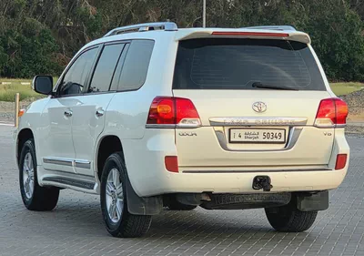 Toyota Land Cruiser GXR V8 Model 2015 Full Options Very Clean Condition-4