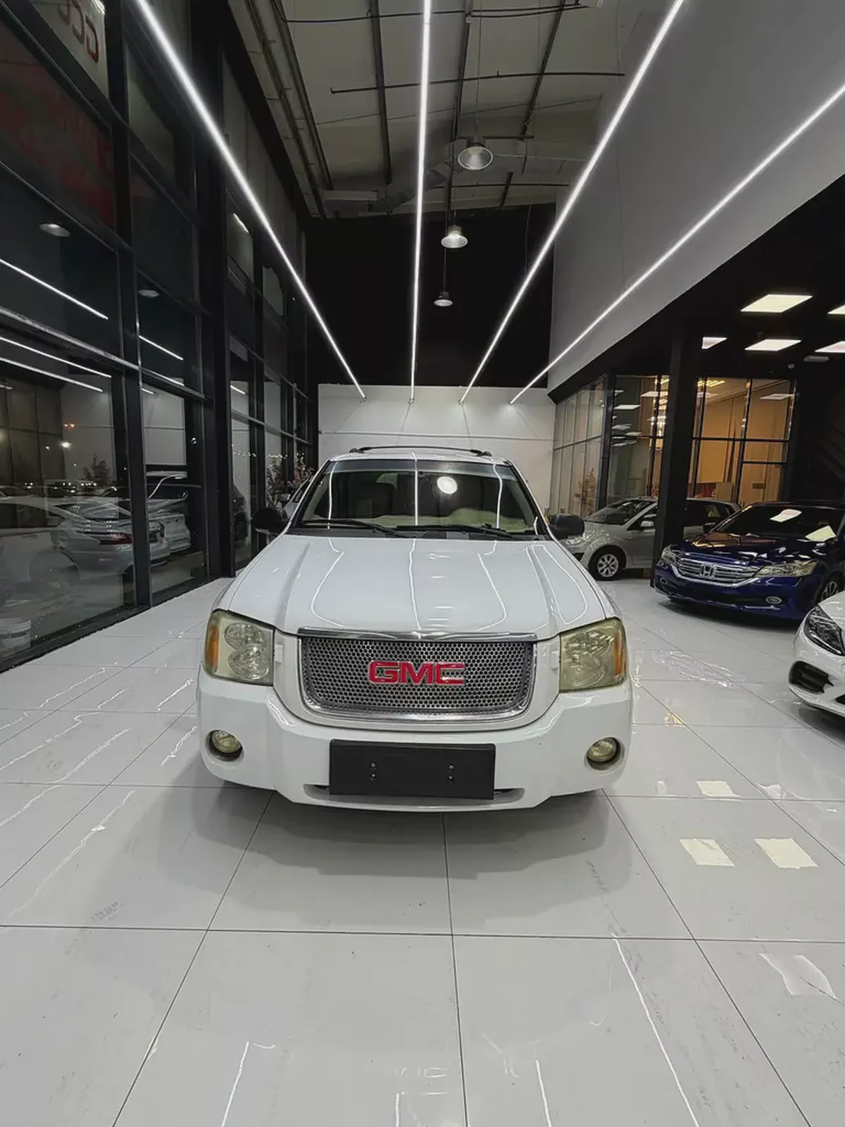 GMC Envoy Denali 2009 GCC Specs Excellent condition