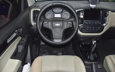 EXCELLENT DEAL for our Chevrolet Trailblazer Z71 ( 2018 Model ) in Blue Color GCC Specs-11