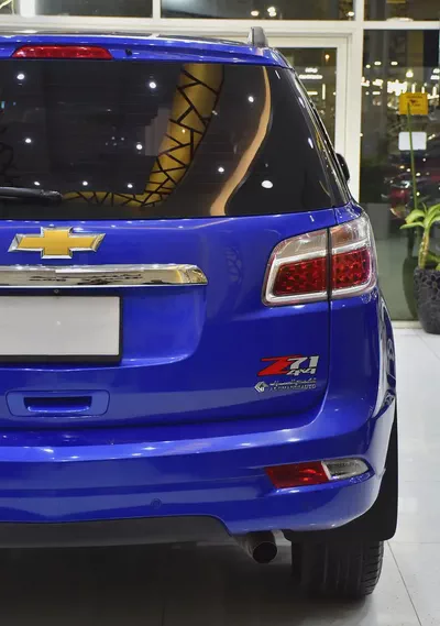 EXCELLENT DEAL for our Chevrolet Trailblazer Z71 ( 2018 Model ) in Blue Color GCC Specs-8