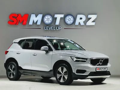 VOLVO XC40 GCC SPECS 2022 MINT CONDITION PANAROMIC ROOF WITH 2 YEARS WARRANTY-0