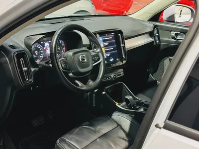 VOLVO XC40 GCC SPECS 2022 MINT CONDITION PANAROMIC ROOF WITH 2 YEARS WARRANTY-11