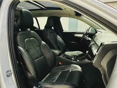VOLVO XC40 GCC SPECS 2022 MINT CONDITION PANAROMIC ROOF WITH 2 YEARS WARRANTY-17