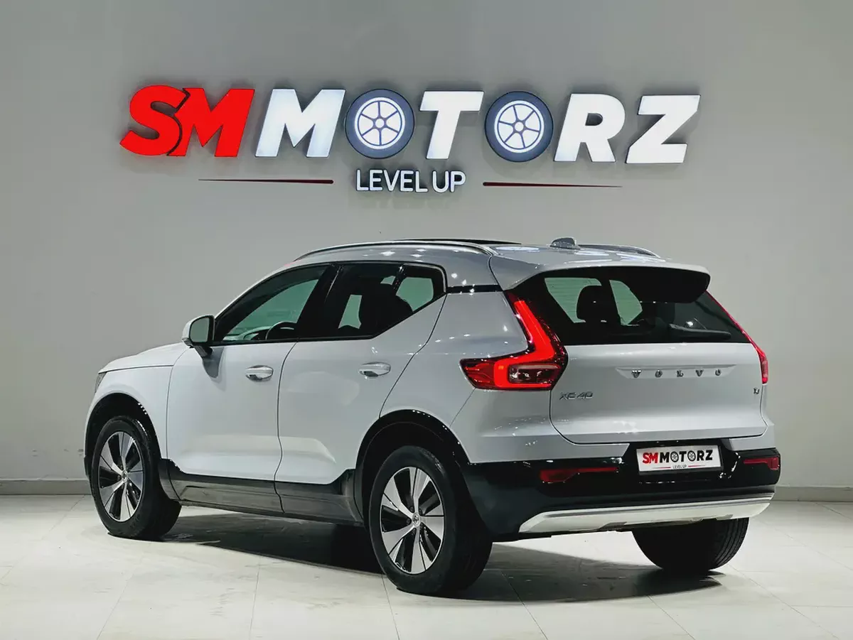 VOLVO XC40 GCC SPECS 2022 MINT CONDITION PANAROMIC ROOF WITH 2 YEARS WARRANTY-5-5