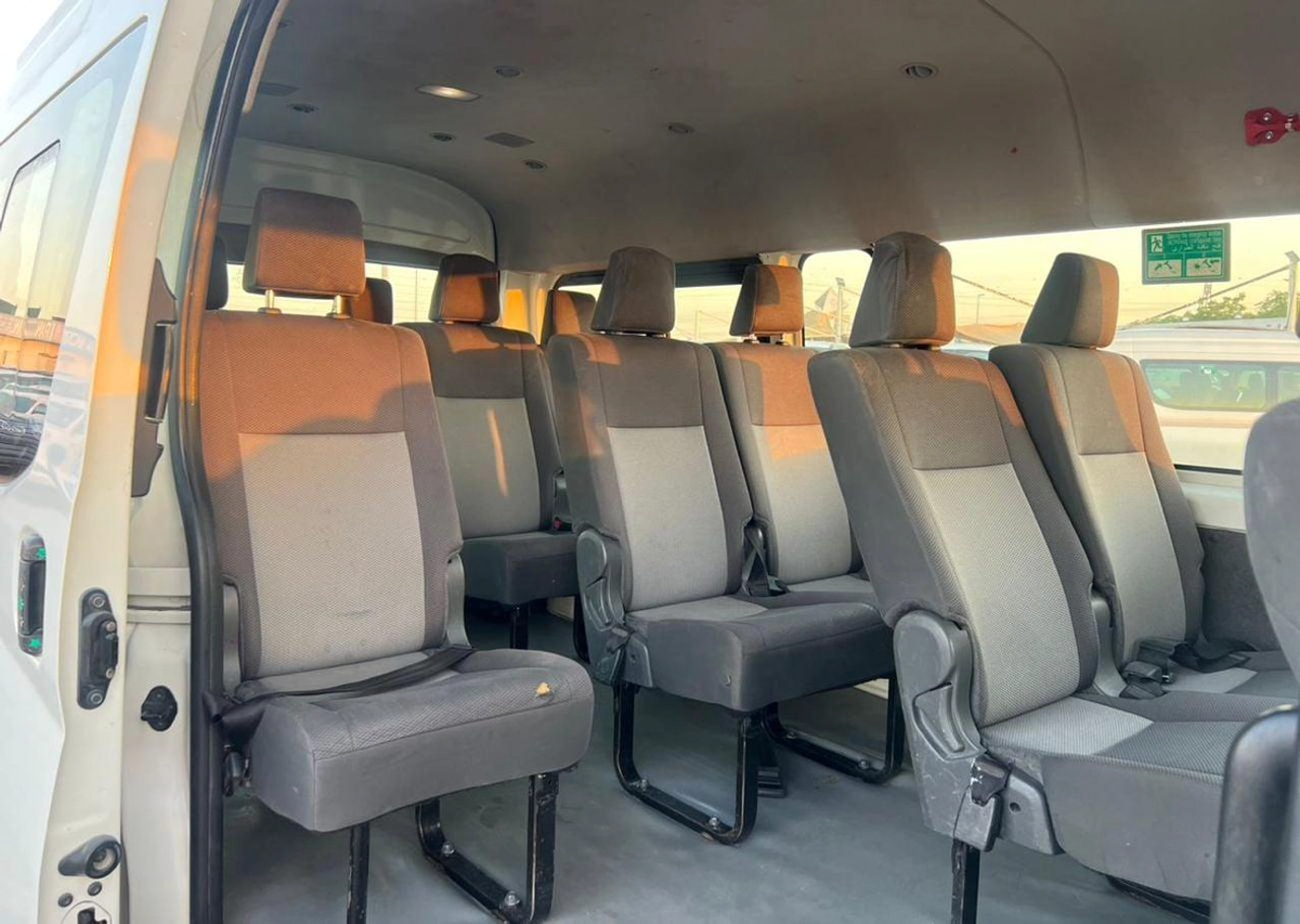 Toyota Hiace 2021 Toyota Hiace 3.5L V6 - Passenger - Patrol Manual - 13 Seater - No Accident --18-0
