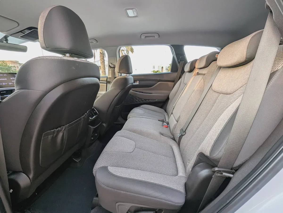 Hyundai Santa Fe 2023 GCC Specs - Pristine Condition Inside Out With Low KM Also Avaliable With Bank
