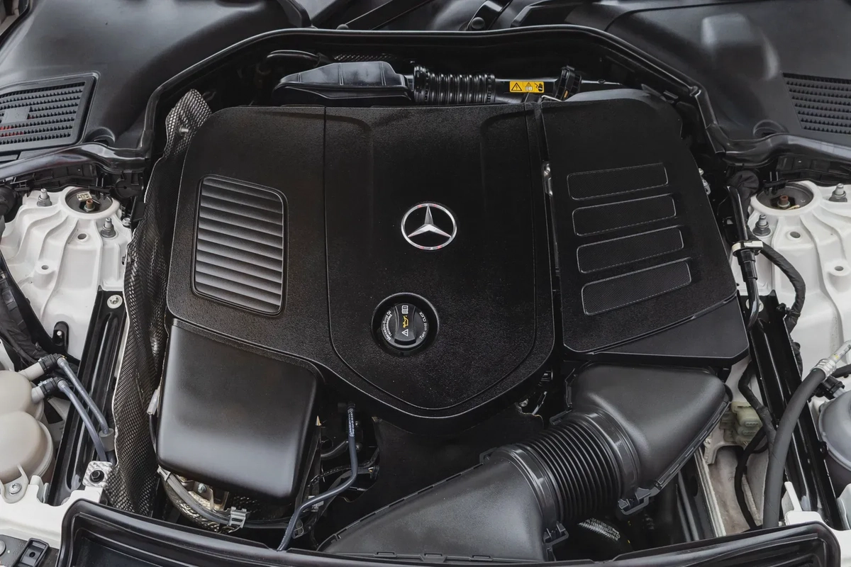 Mercedes-Benz C-Class 200 2022-12-12