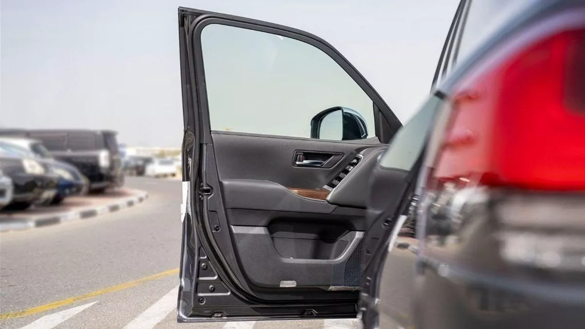 Toyota Land Cruiser VX LC300 VX 4.0P AT MY2025 – GREY-10-0