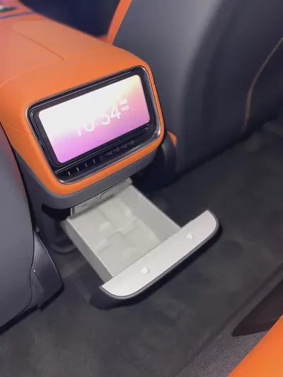 2025 XIAOMI Yu7 max-10