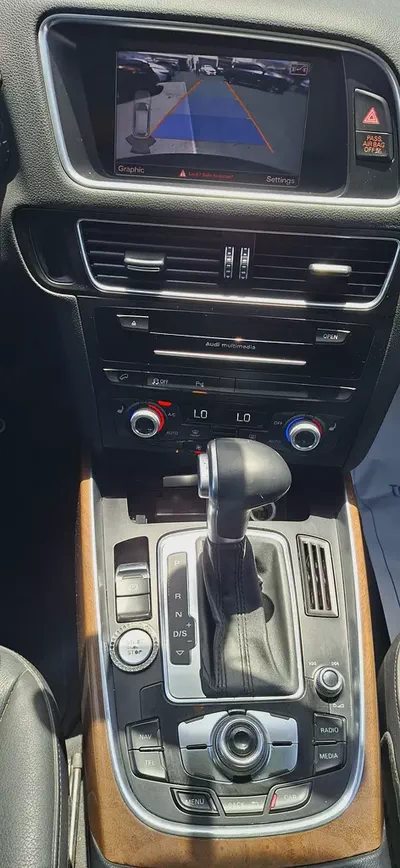 Audi Q5 2.0 TFSI Quattro Tiptronic 2017 - American Specs - Excellent Condition-6