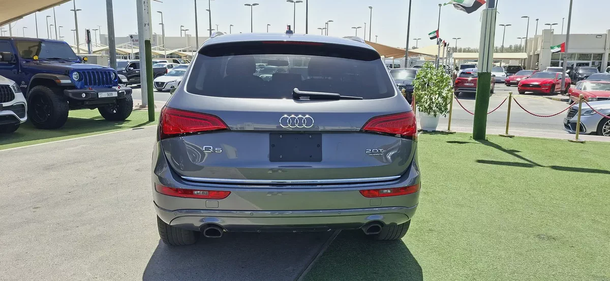 Audi Q5 2.0 TFSI Quattro Tiptronic 2017 - American Specs - Excellent Condition-4-4