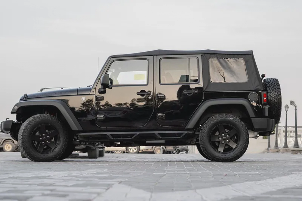 JEEP WRANGLER UNLIMTED 2017-10-10