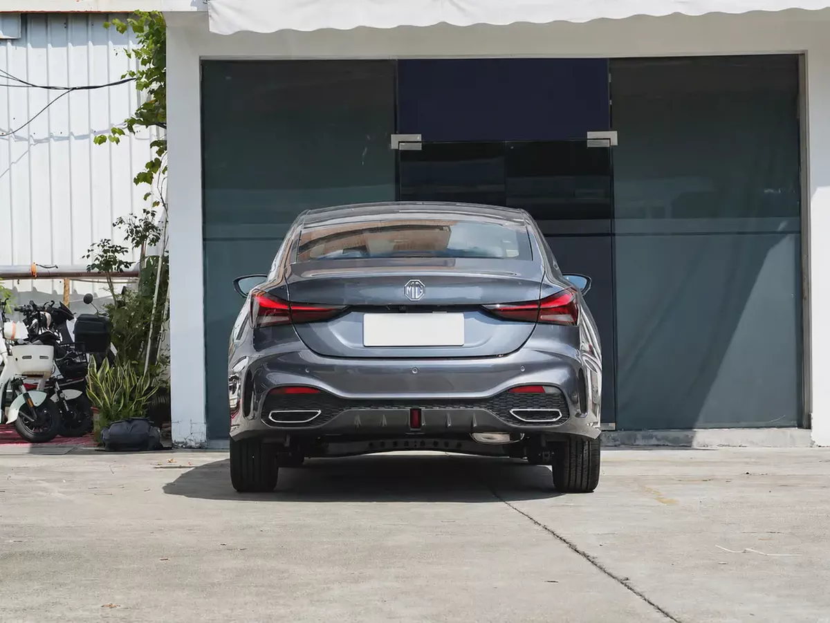 MG 5 Luxury 2026 - Brand New - High Options-5-5