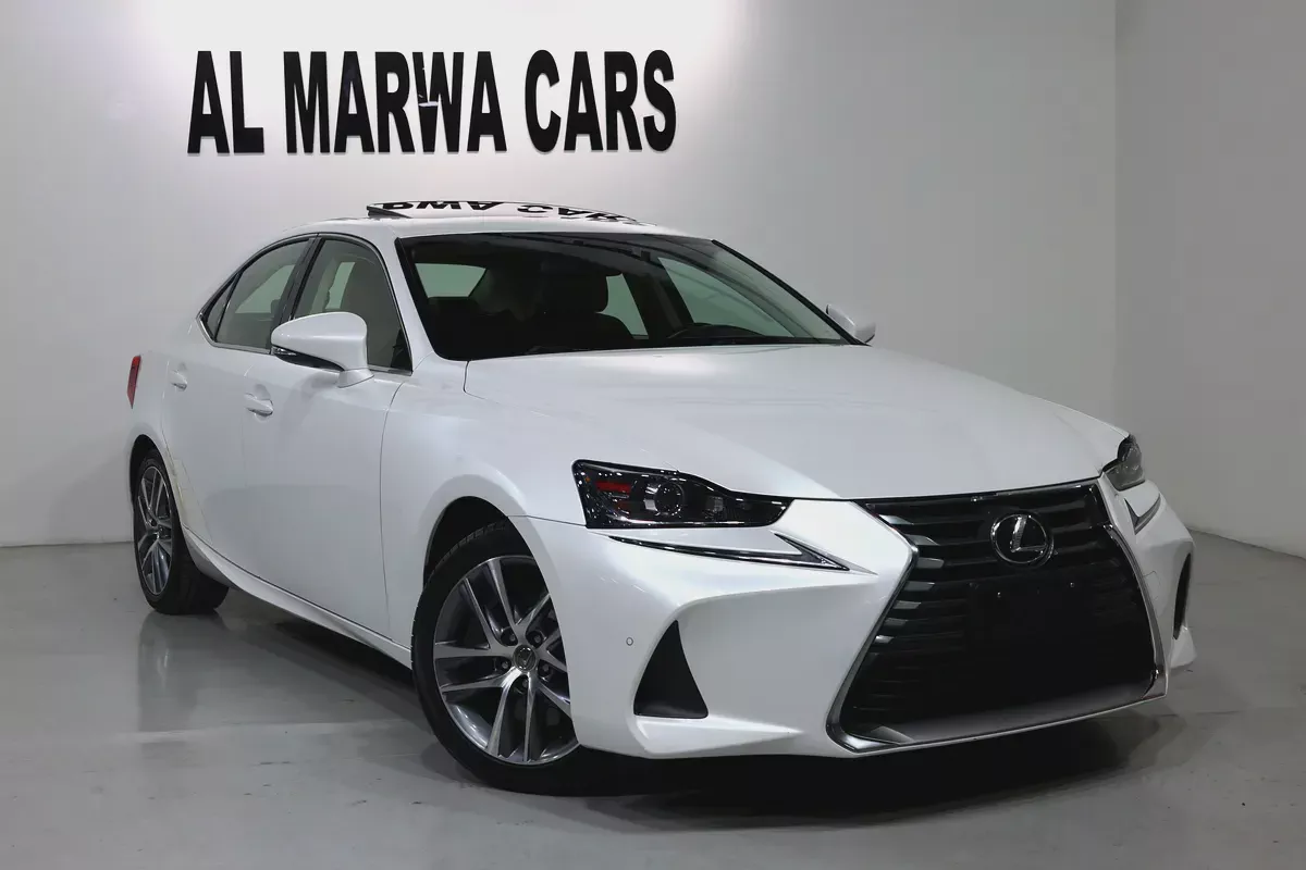 Stunning Lexus IS 300 2019 | GCC Specs | Low Mileage | Excellent Condition-1-1
