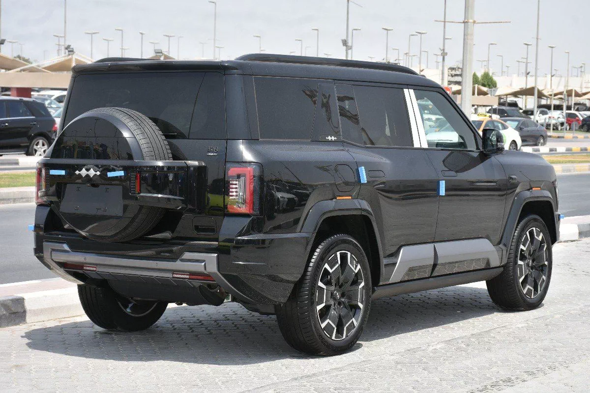LEOPARD 8 FLAGSHIP 7 SEATS PHEV 2025 | BLACK-12-12