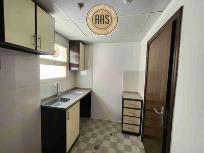 Spacious 1BR!! Prime Location with Close Kitchen!! All Facilities-7