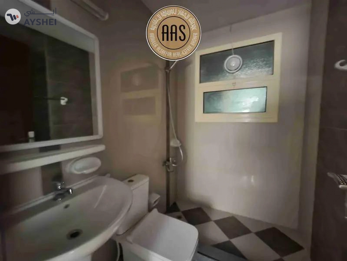 Spacious 1BR!! Prime Location with Close Kitchen!! All Facilities-9-9