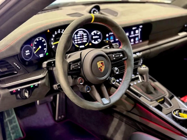 AED 20,400 P.M | 0% DOWN PAYMENT | PORSCHE 911 GT3 RS WEISSACH PACKAGE | 4.0L F6 | AGENCY WARRANTY |