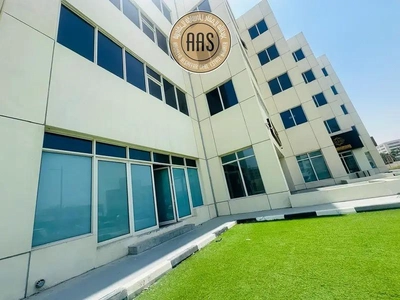 Luxurious Shop for Rent With All Facilities-4