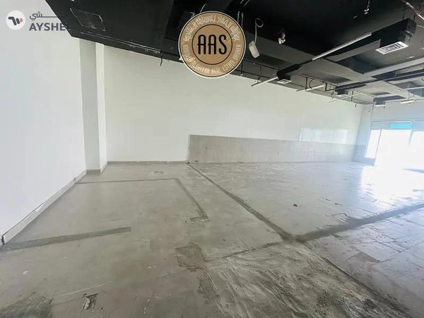 Luxurious Shop for Rent With All Facilities