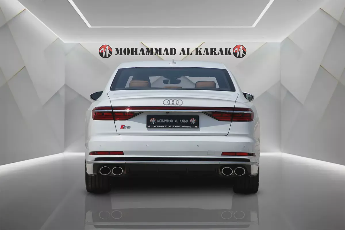 AUDI S8 4.0 TFSI QUATTRO  2021 - GCC - UNDER DEALER WARRANTY - CARBON EDITION - FULLY LOADED-3-3