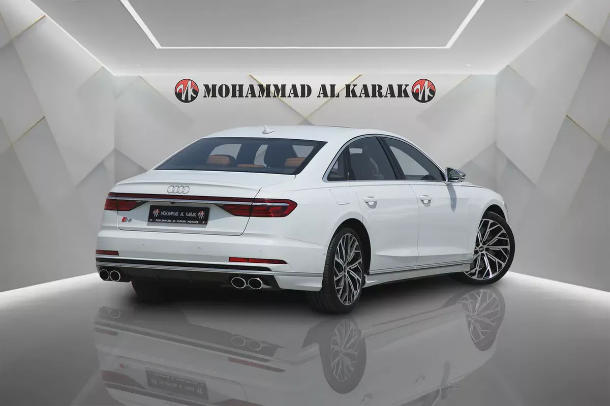AUDI S8 4.0 TFSI QUATTRO  2021 - GCC - UNDER DEALER WARRANTY - CARBON EDITION - FULLY LOADED-5-5
