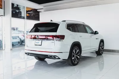 VOLKSWAGEN WARRANTY JAN 2027 / UNLIMITED KMS | GCC | R-LINE 2.0L | AED 2,580 PM-3