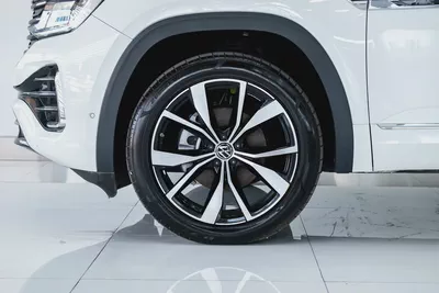 VOLKSWAGEN WARRANTY JAN 2027 / UNLIMITED KMS | GCC | R-LINE 2.0L | AED 2,580 PM-7
