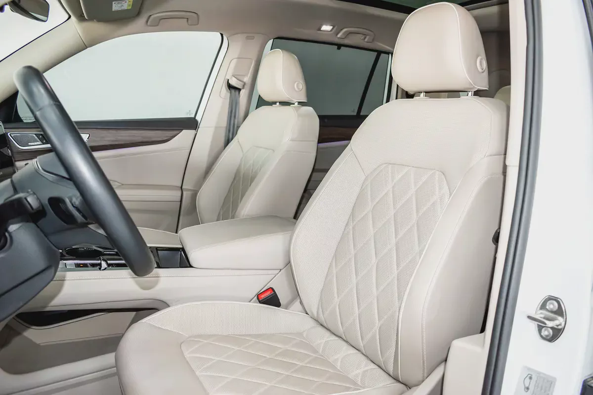 VOLKSWAGEN WARRANTY JAN 2027 / UNLIMITED KMS | GCC | R-LINE 2.0L | AED 2,580 PM-15-15