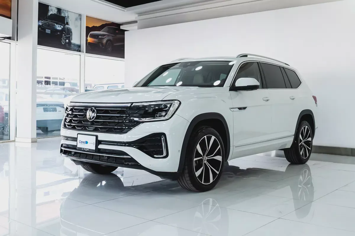 VOLKSWAGEN WARRANTY JAN 2027 / UNLIMITED KMS | GCC | R-LINE 2.0L | AED 2,580 PM
