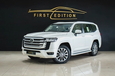 Toyota Land Cruiser GXR 2023 GCC Specs-0