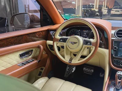 Bentley Bentayga W12 Mulliner 2017 | GCC Specs | Pristine Condition-10