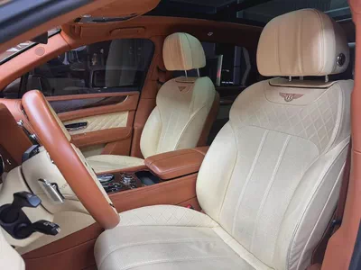 Bentley Bentayga W12 Mulliner 2017 | GCC Specs | Pristine Condition-14